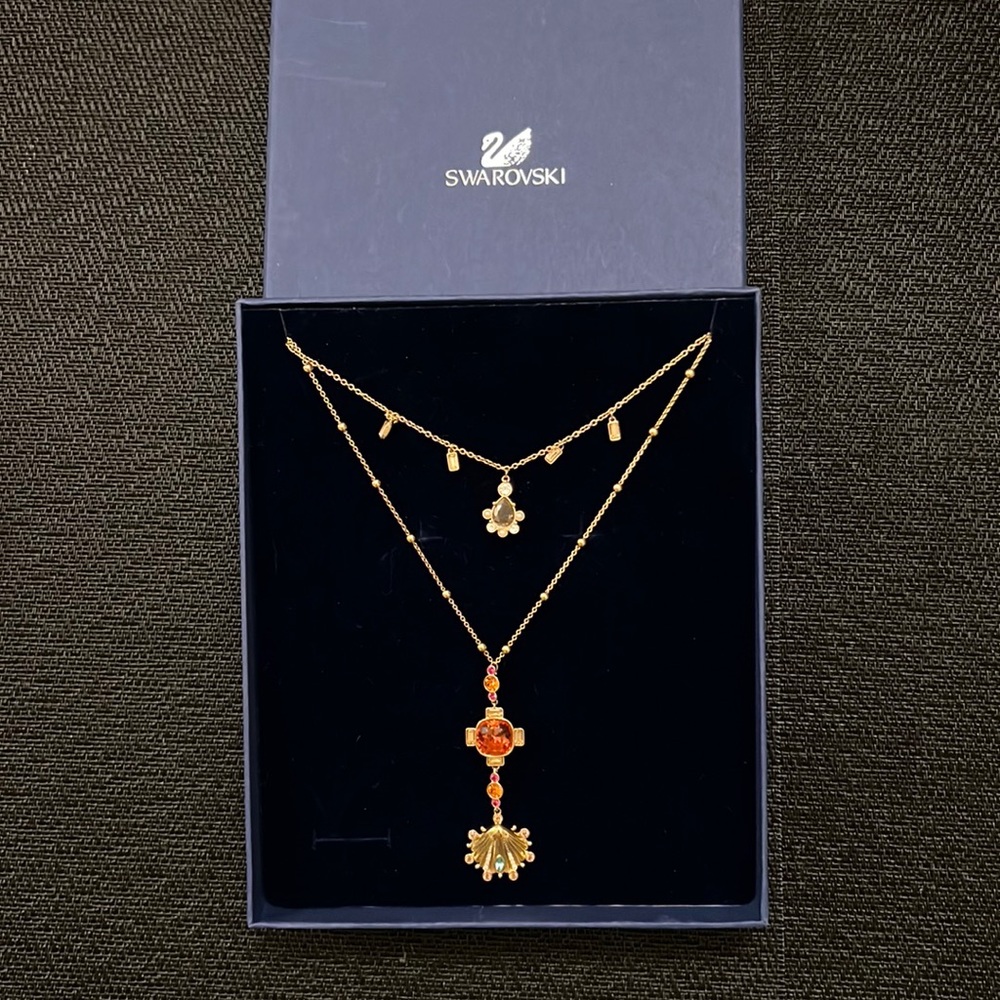 Authentic Swarovski necklace NWOT $49